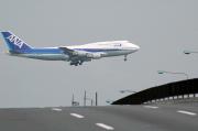ANA B747-400