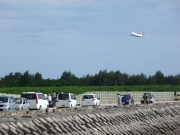 空港上空を横断して Photo by Mr.aspheric