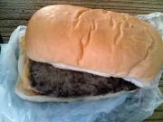 名物ジャンボチーズバーガー