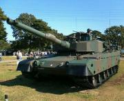 90式戦車  Photo by Snowy M