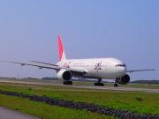 JAL B777-200（JA771J）  Photo by アフターバーナーM