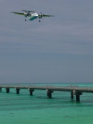 RAC DASH8 RWY17 APP  Photo by Mr.aspheric