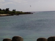 空港西側沿岸をホバリングする海保ヘリ  Photo by metro@RORS