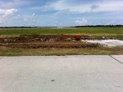 RWY35APP用ローカライザー撤去  Photo by metro@RORS