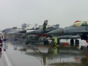 XF-2とF-16　Photo by DJ SoundEdit