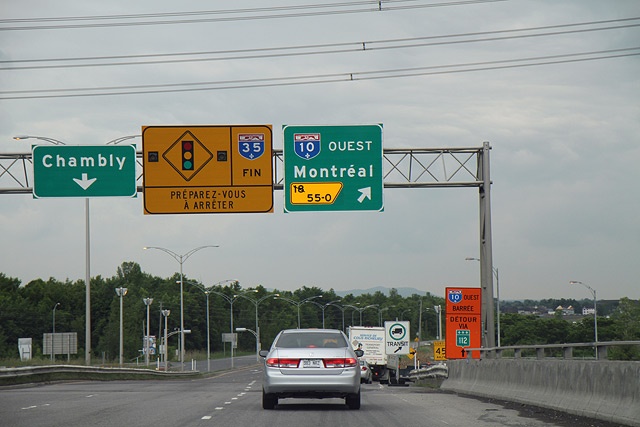 看板はフランス語である