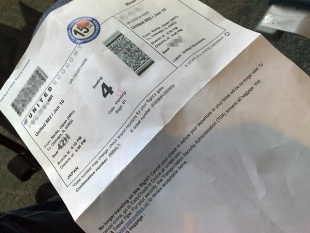 A4普通紙にプリントアウトしてきたエアチケット